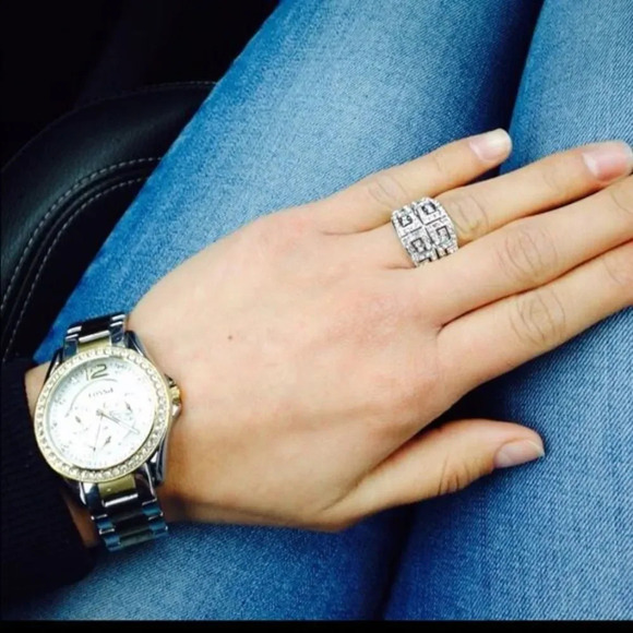 Ring   - Picture 2 of 3